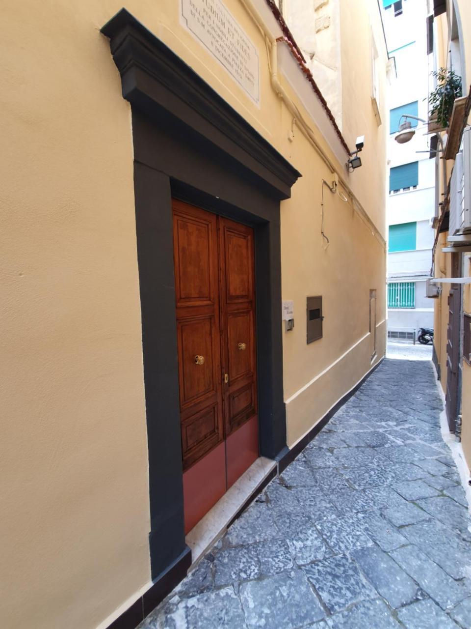 Dante Naples